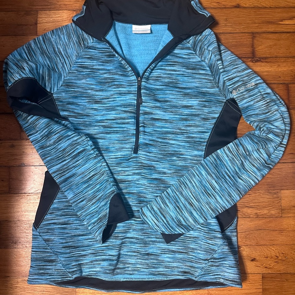 Columbia Men's Blue Sweater